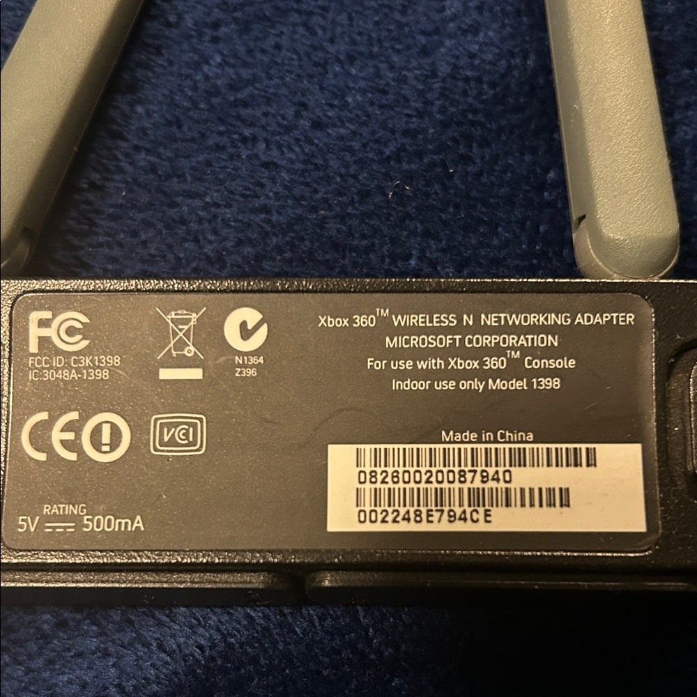 Microsoft Xbox 360 Wireless Networking Adapter - Black and Gray